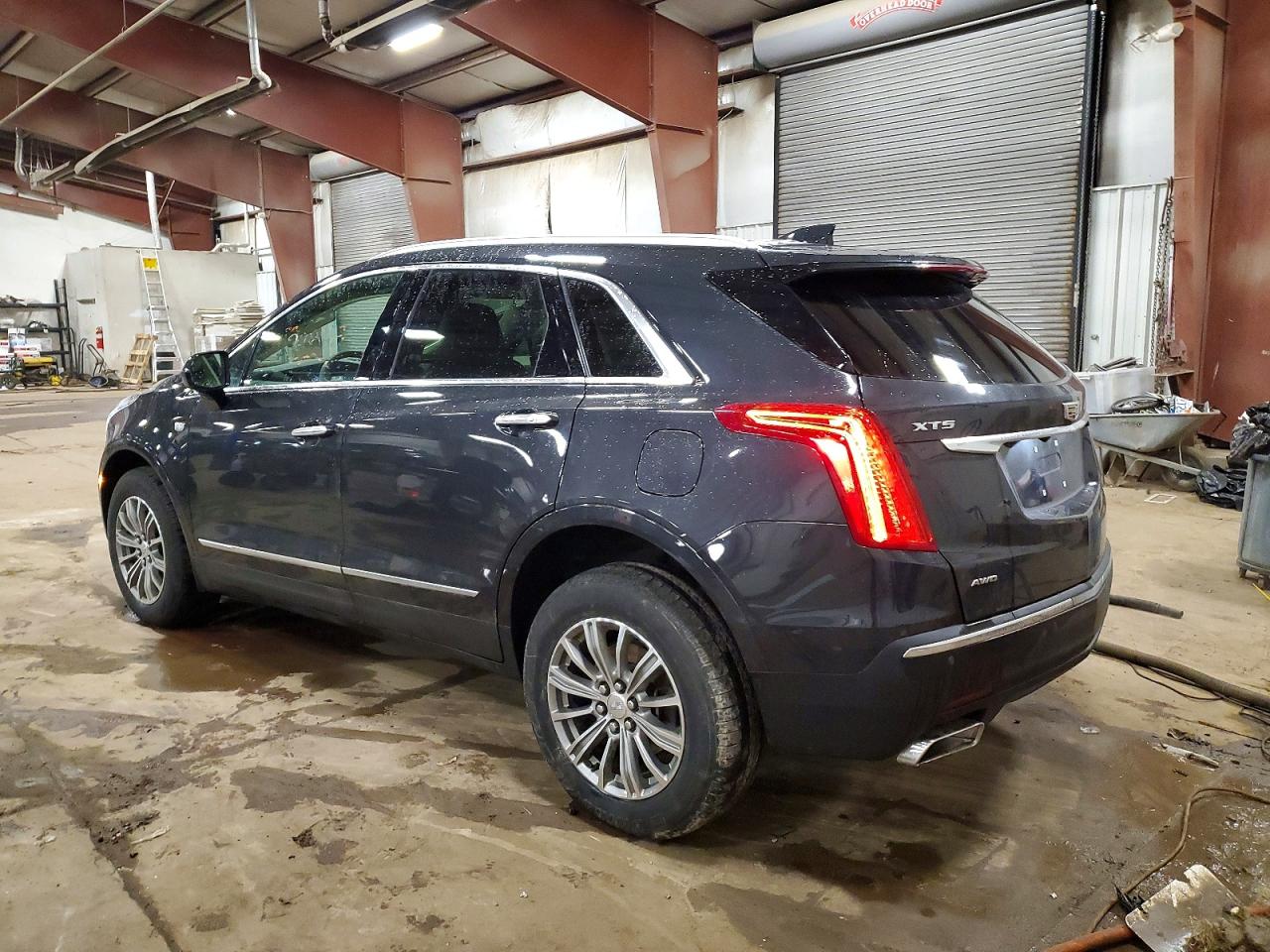 2019 CADILLAC XT5 LUXURY photo 2