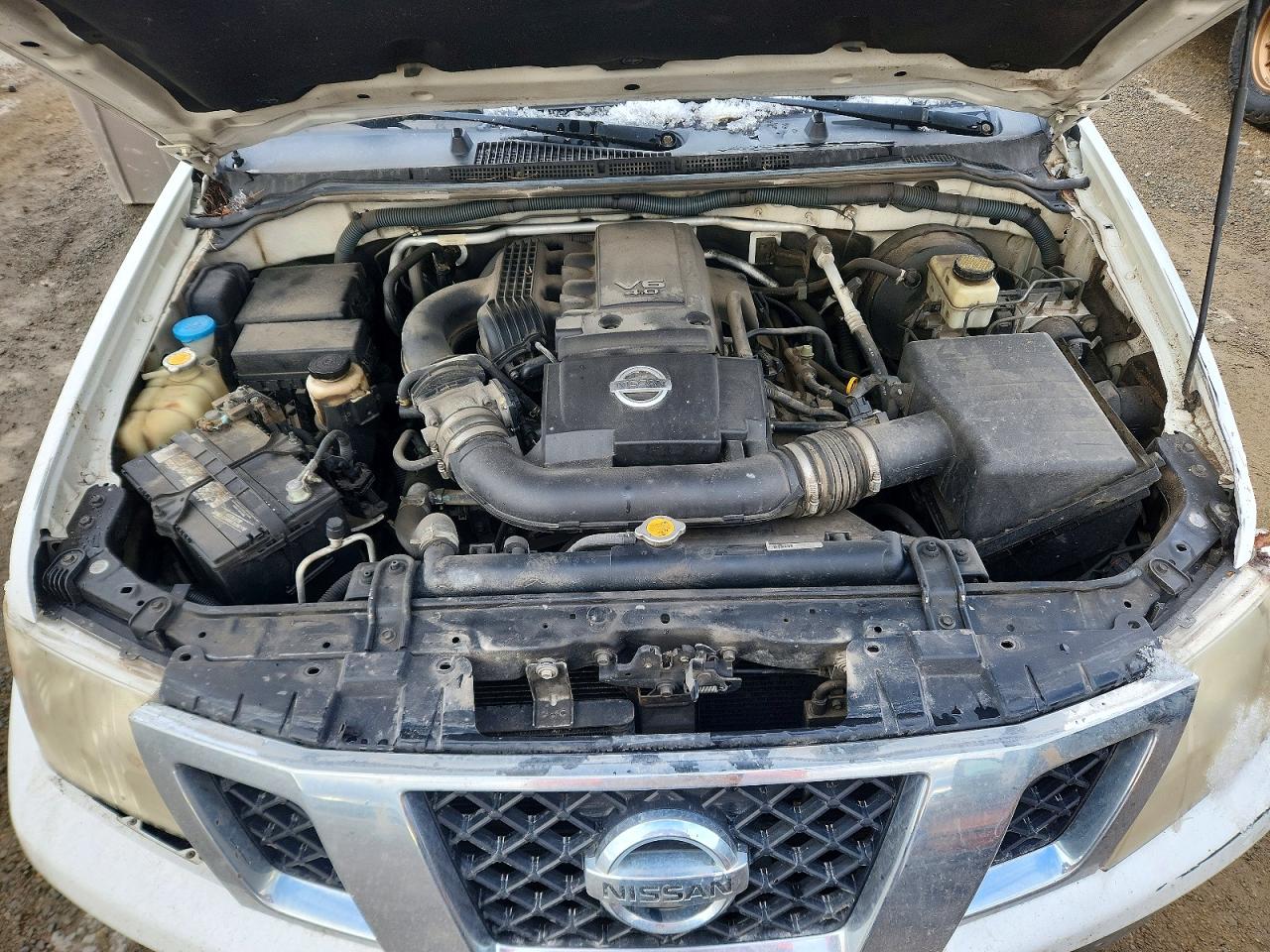 2009 NISSAN FRONTIER CREW CAB SE photo 11