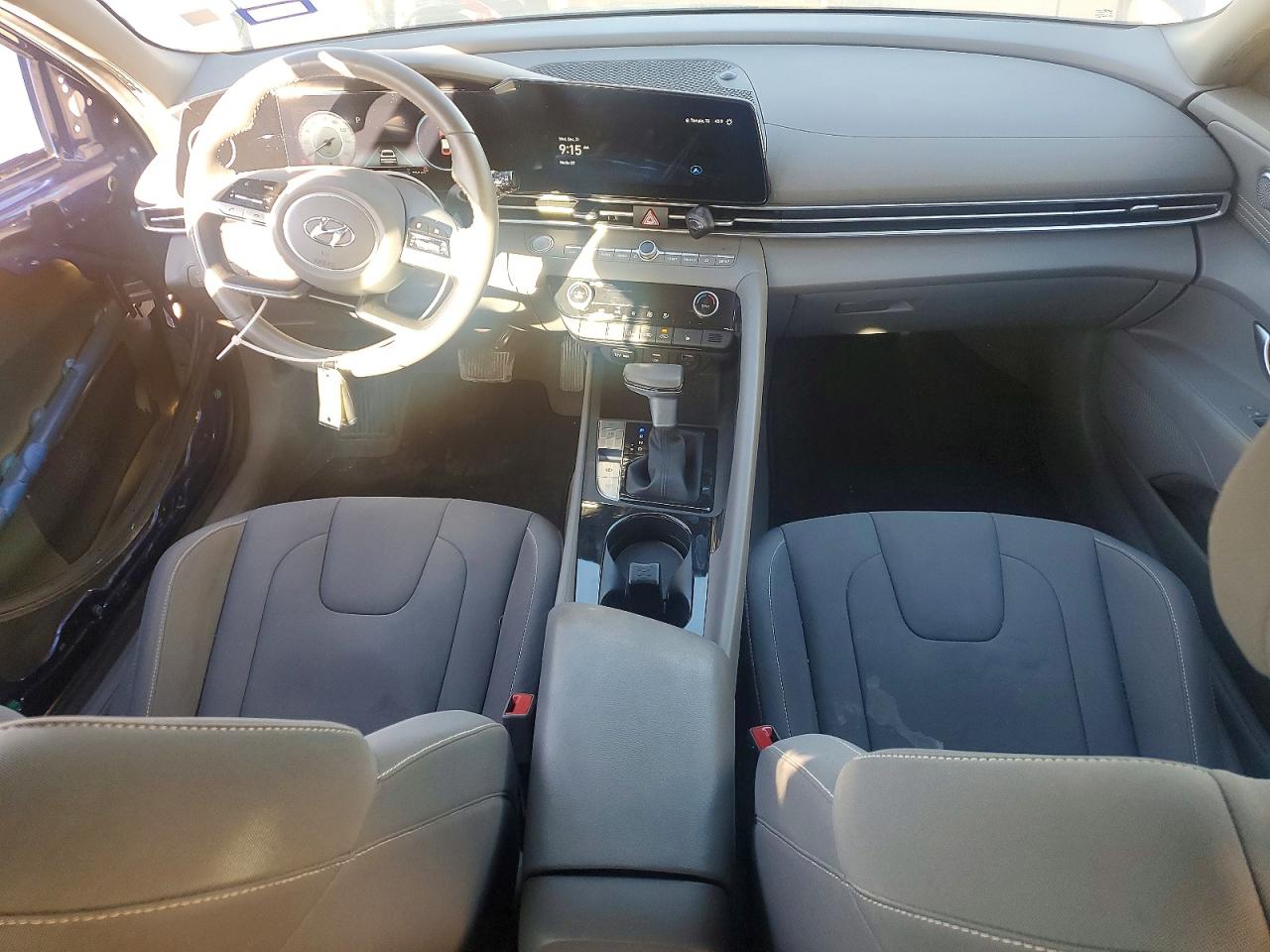 2023 HYUNDAI ELANTRA SEL photo 8