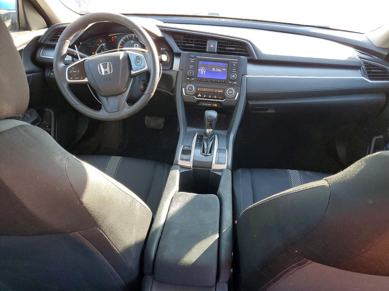 2016 HONDA CIVIC LX photo 8