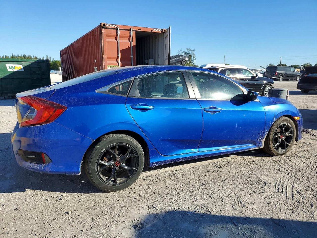 2016 HONDA CIVIC LX photo 3