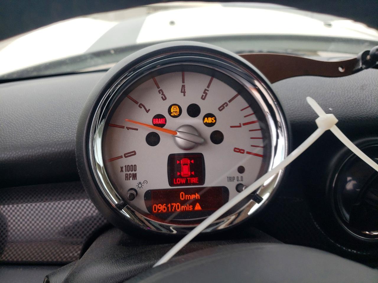 2012 MINI COOPER S photo 9