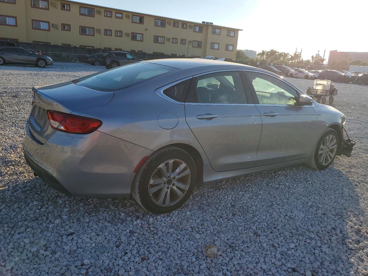 2016 CHRYSLER 200 LX photo 3