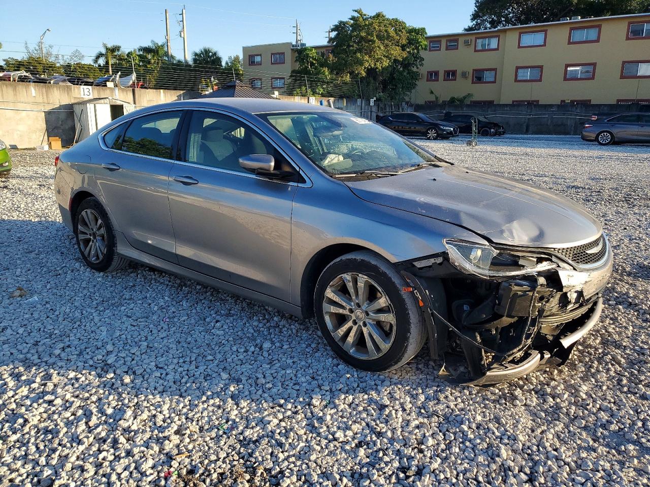 2016 CHRYSLER 200 LX photo 4