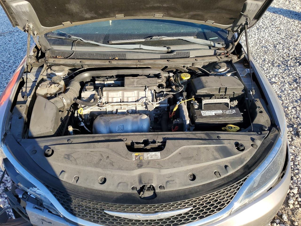 2016 CHRYSLER 200 LX photo 11