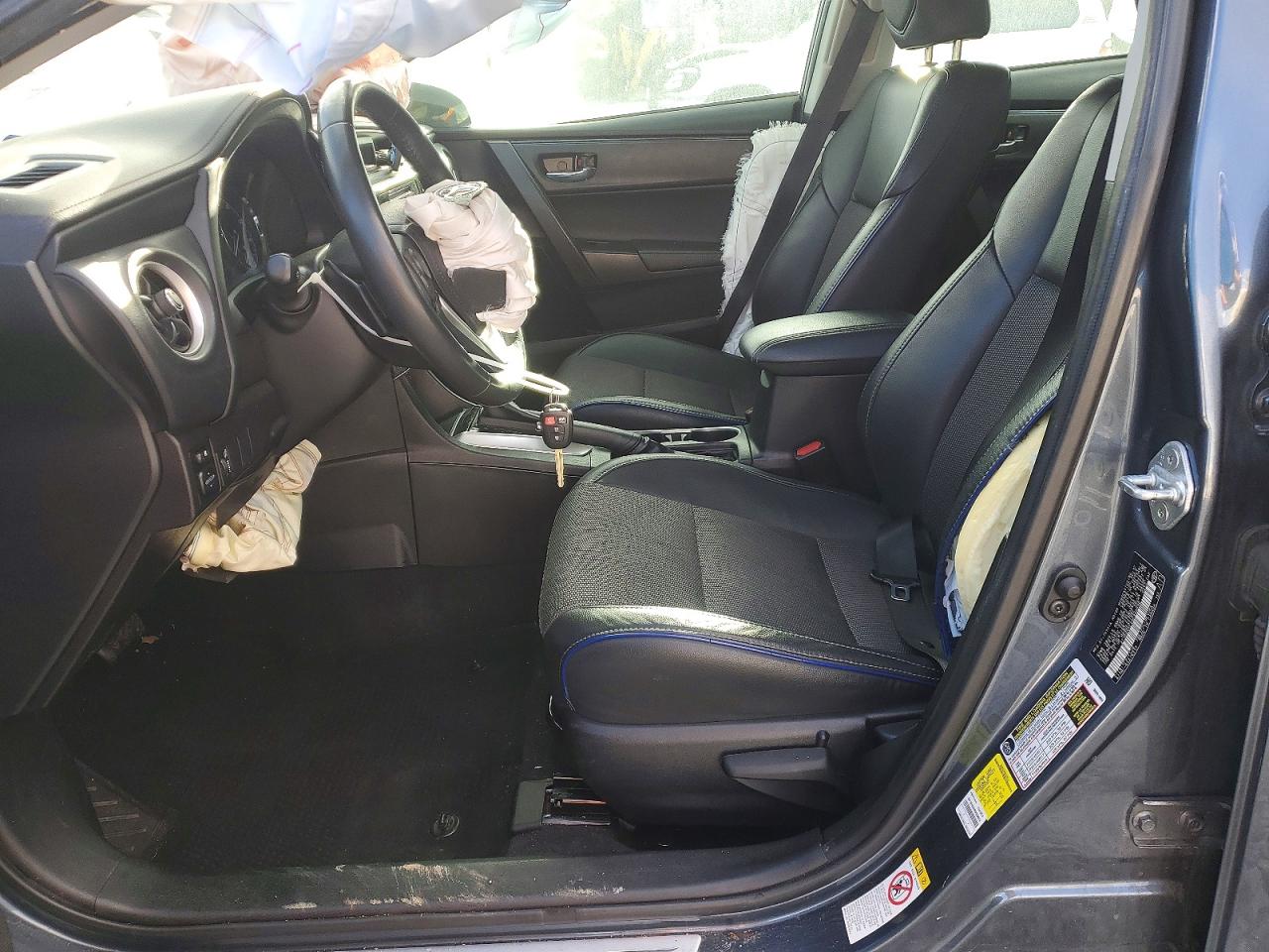 2017 TOYOTA COROLLA L photo 7