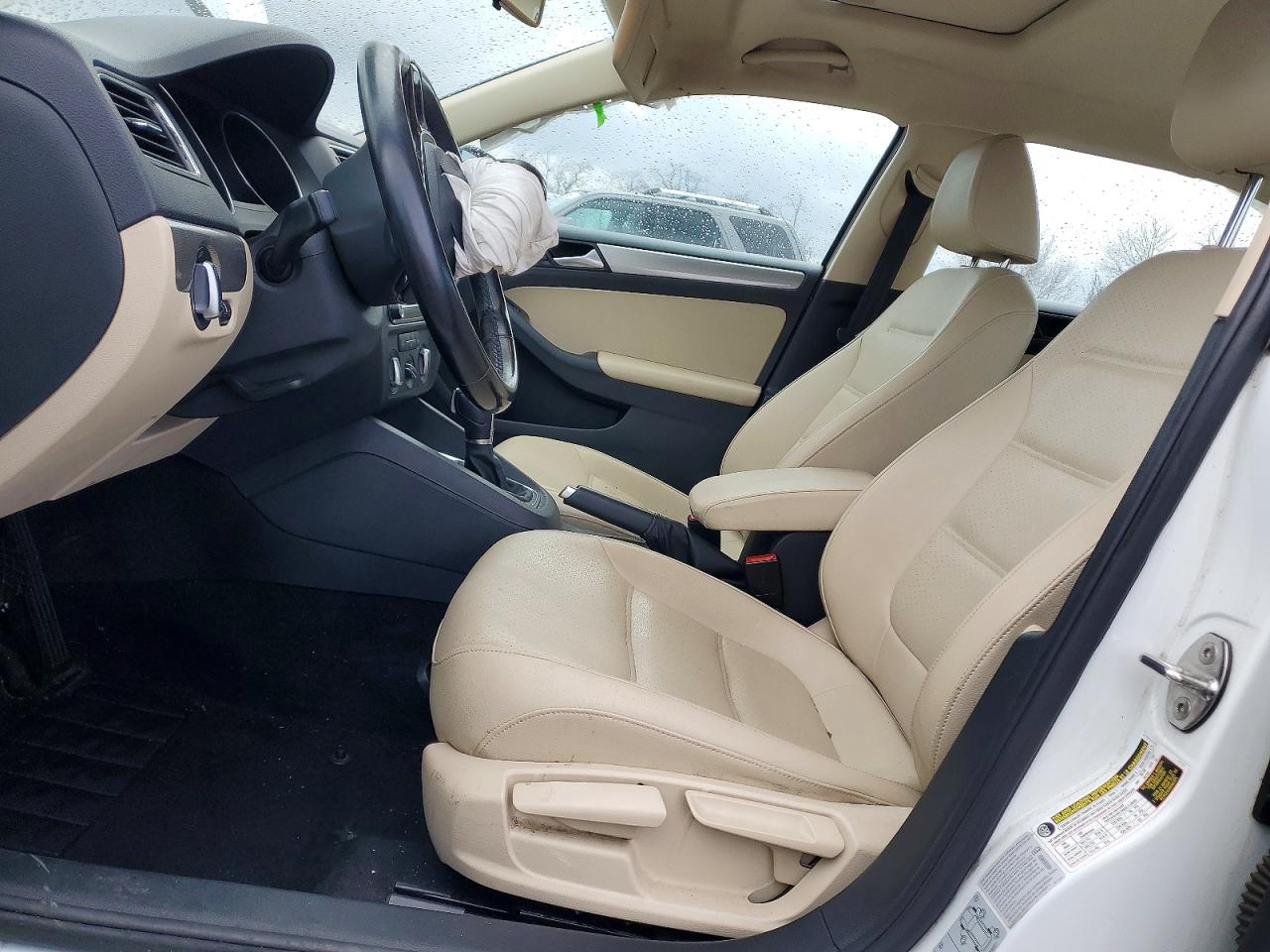 2017 VOLKSWAGEN JETTA SE photo 7