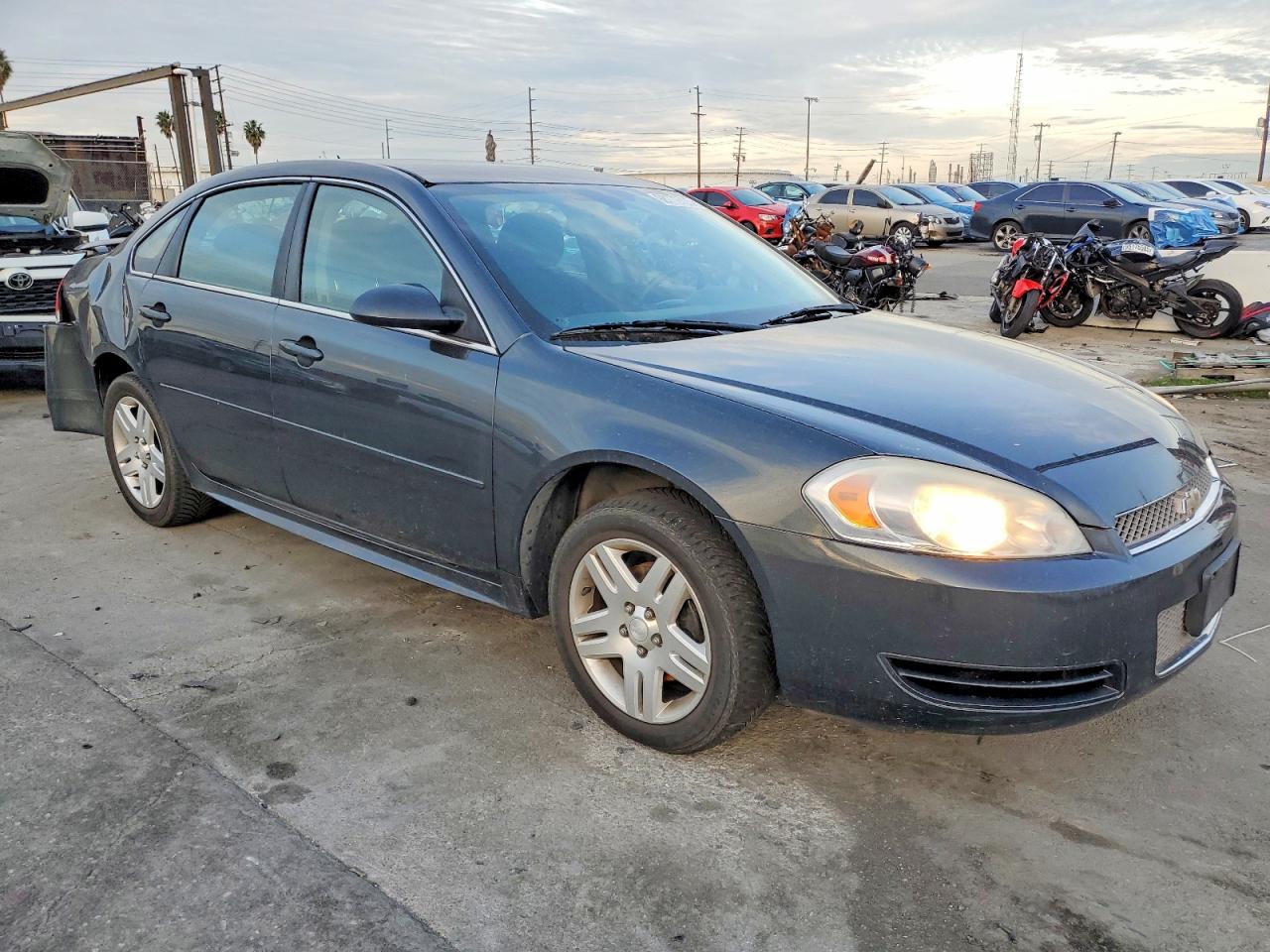 2012 CHEVROLET IMPALA LT photo 4