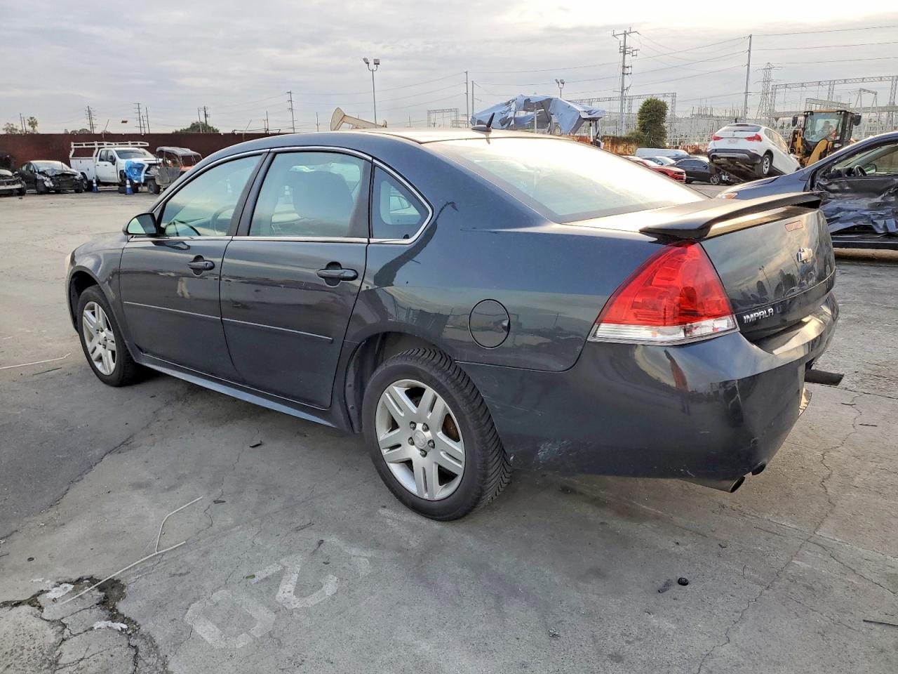 2012 CHEVROLET IMPALA LT photo 2
