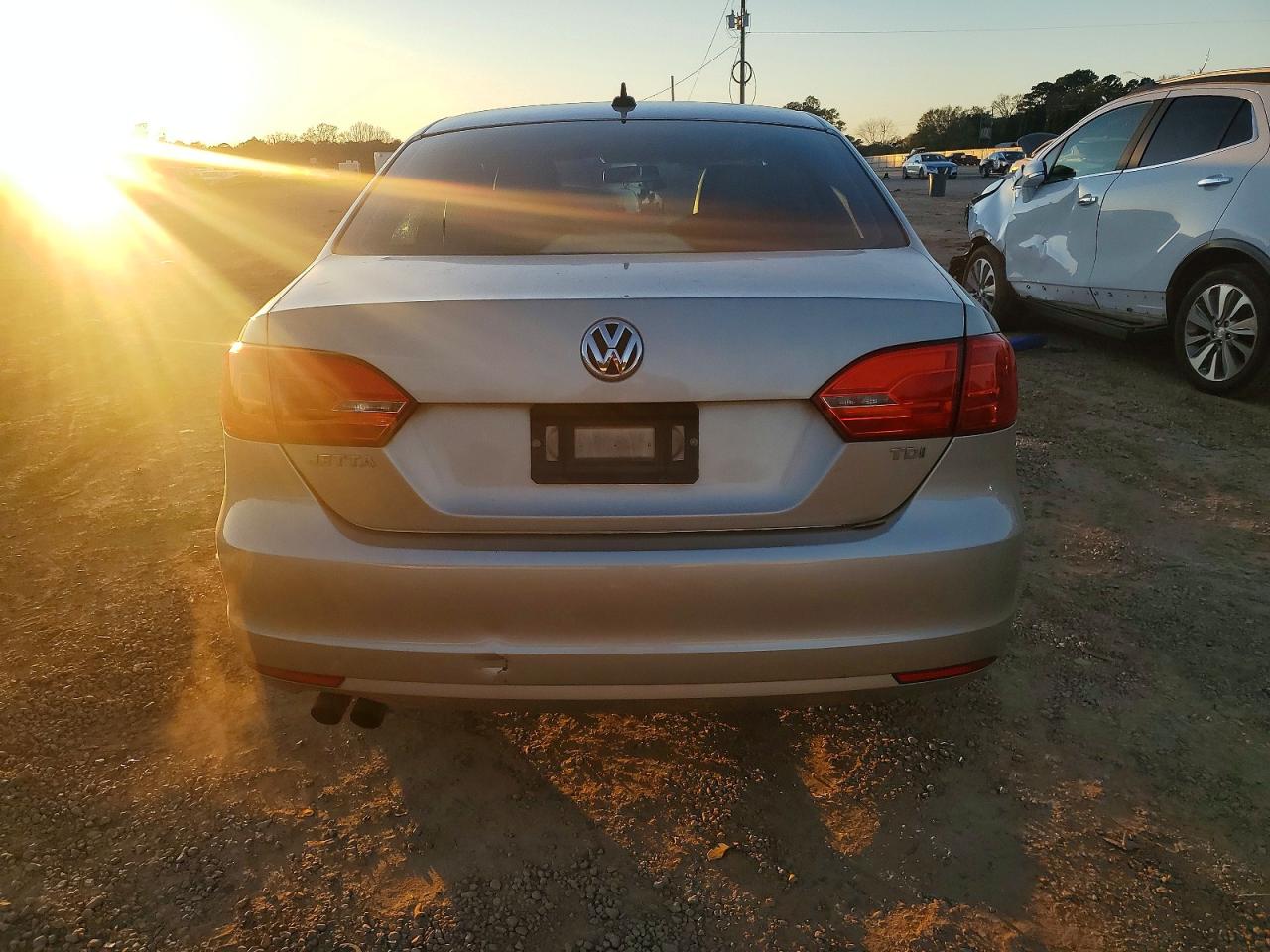2014 VOLKSWAGEN JETTA TDI photo 11