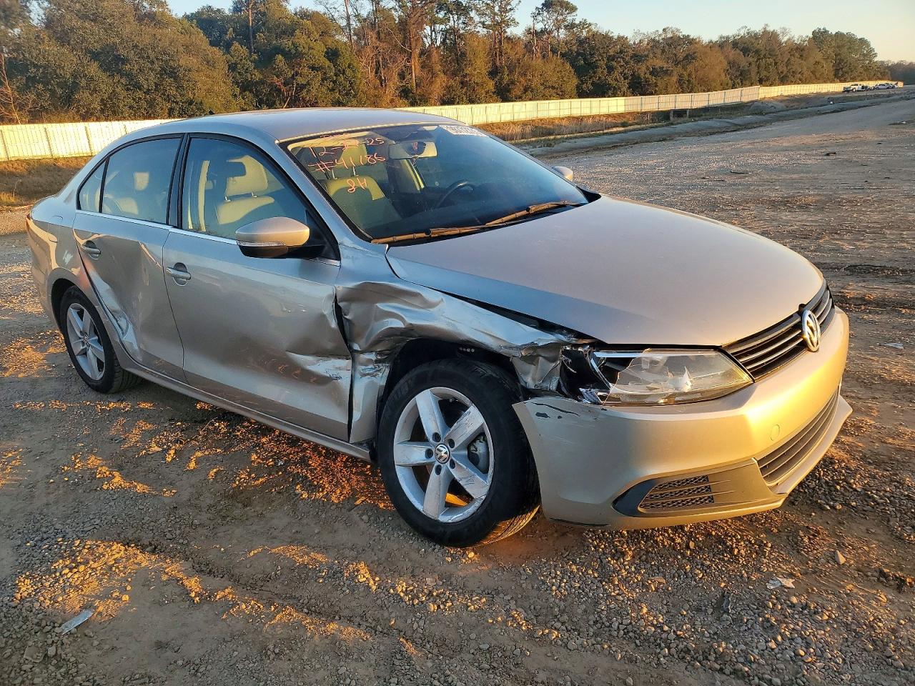 2014 VOLKSWAGEN JETTA TDI photo 7