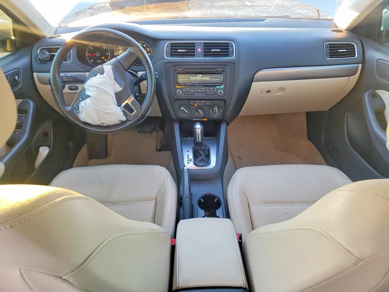 2014 VOLKSWAGEN JETTA TDI photo 15