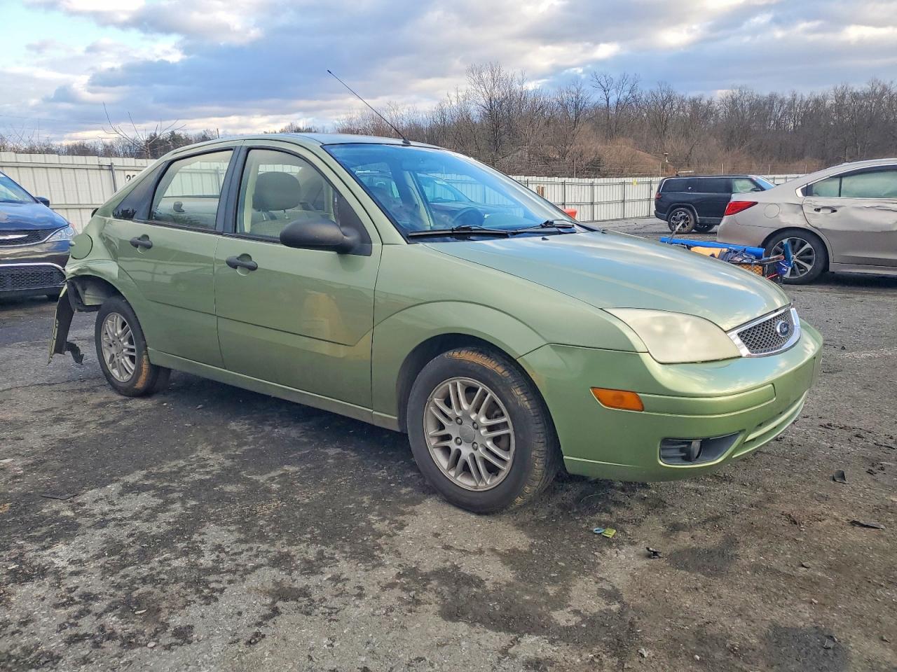 2007 FORD FOCUS ZX4 photo 4