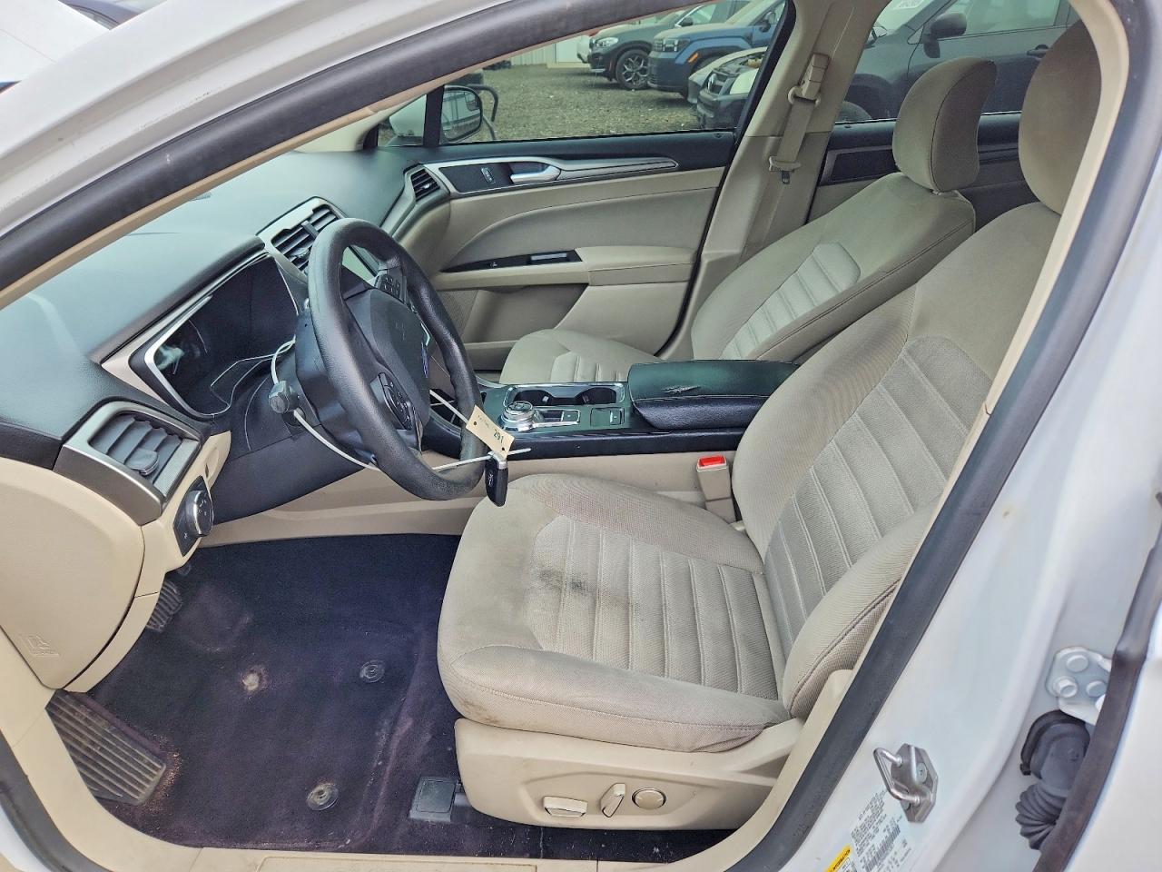 2017 FORD FUSION SE photo 7
