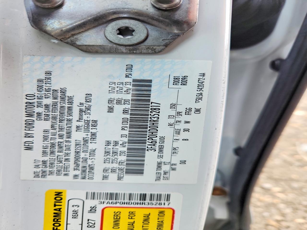 2017 FORD FUSION SE photo 12