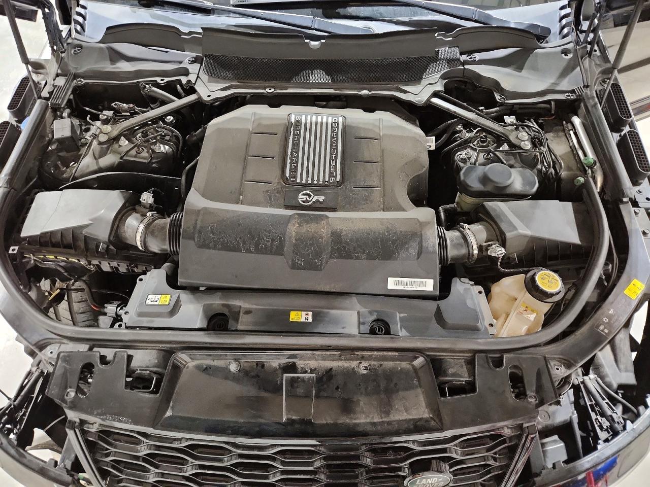 2018 LAND ROVER RANGE ROVER SPORT SVR photo 12