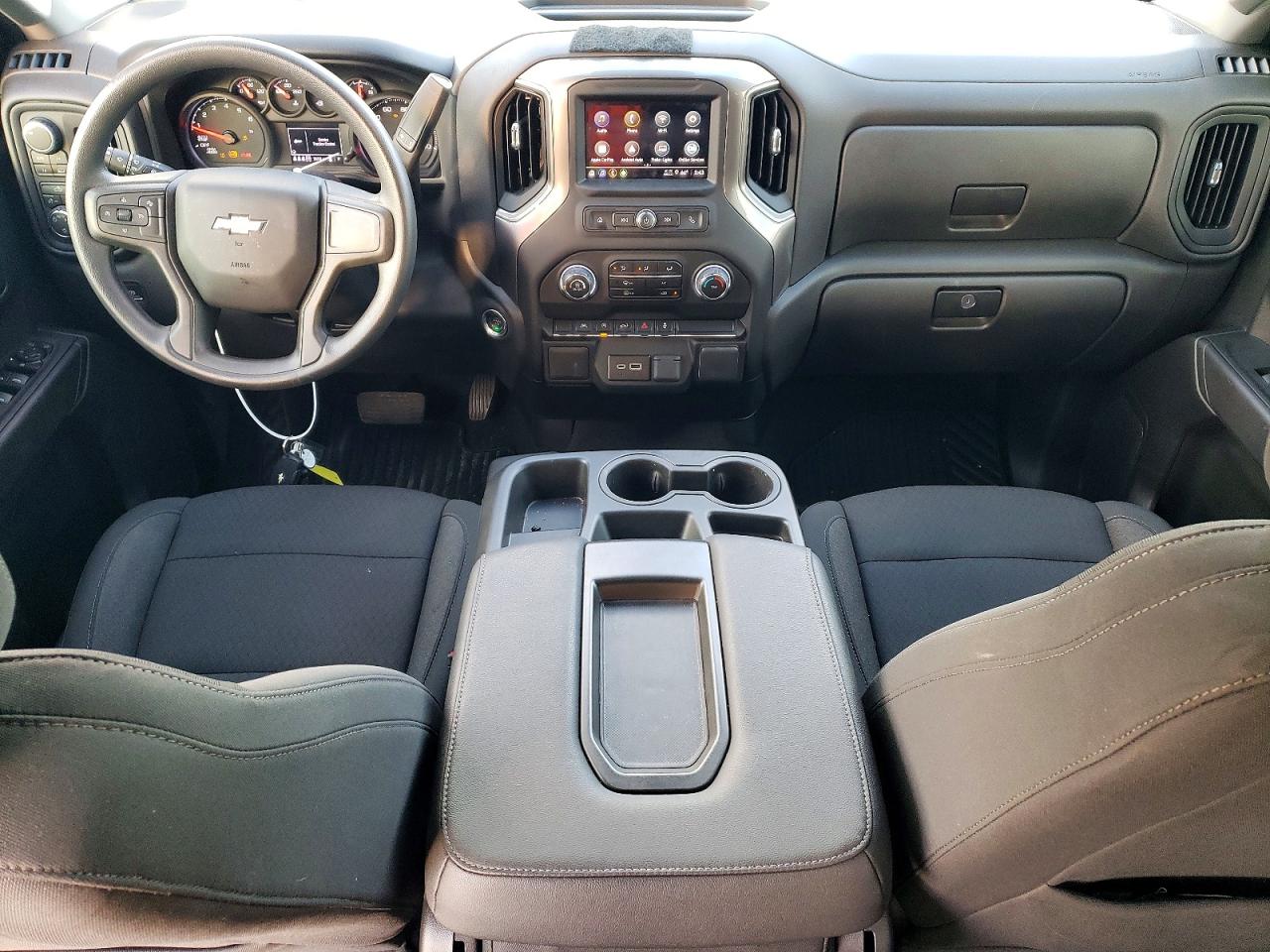2025 CHEVROLET SILVERADO K1500 CUSTOM photo 8