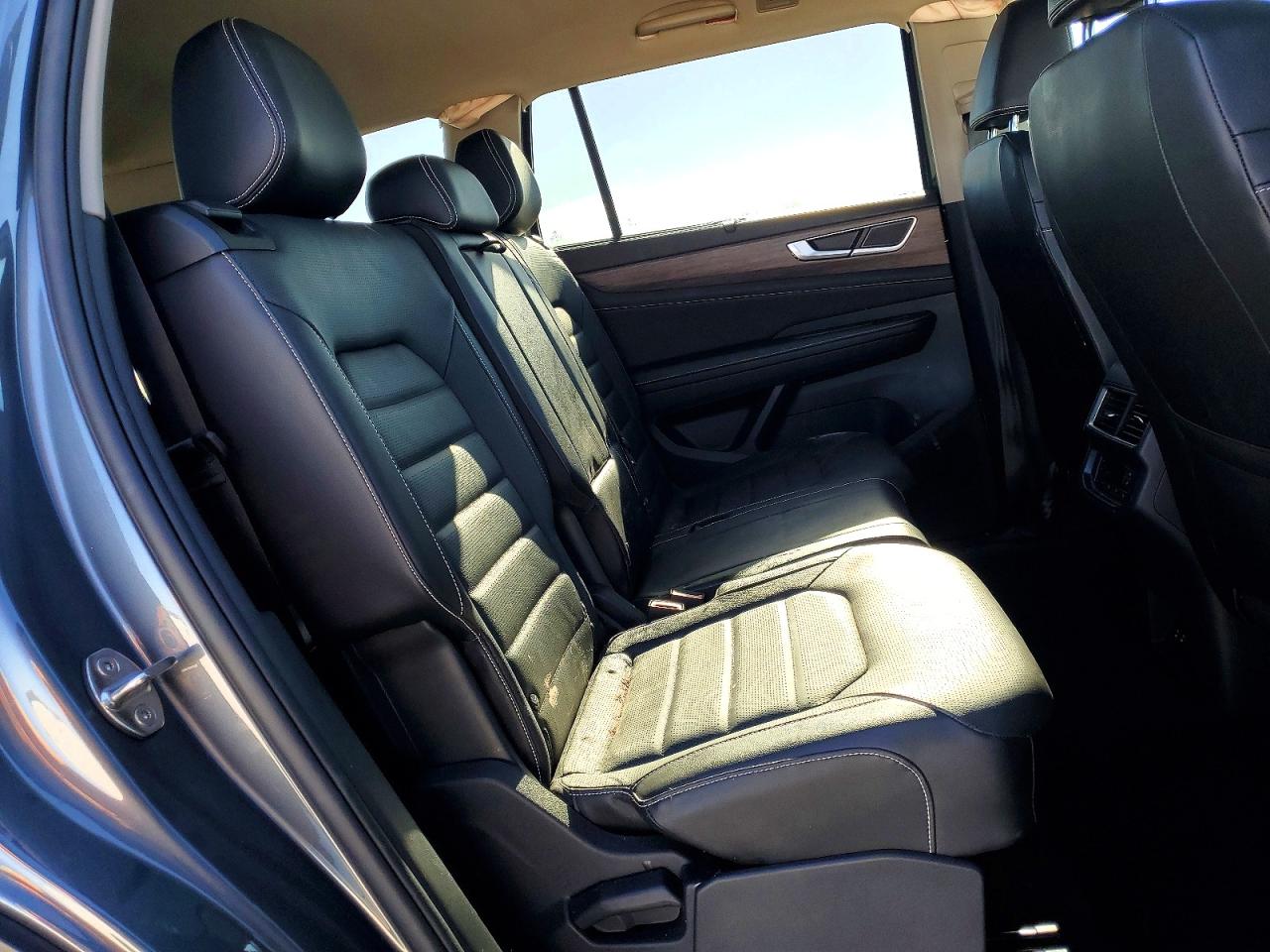 2024 VOLKSWAGEN ATLAS SEL photo 11