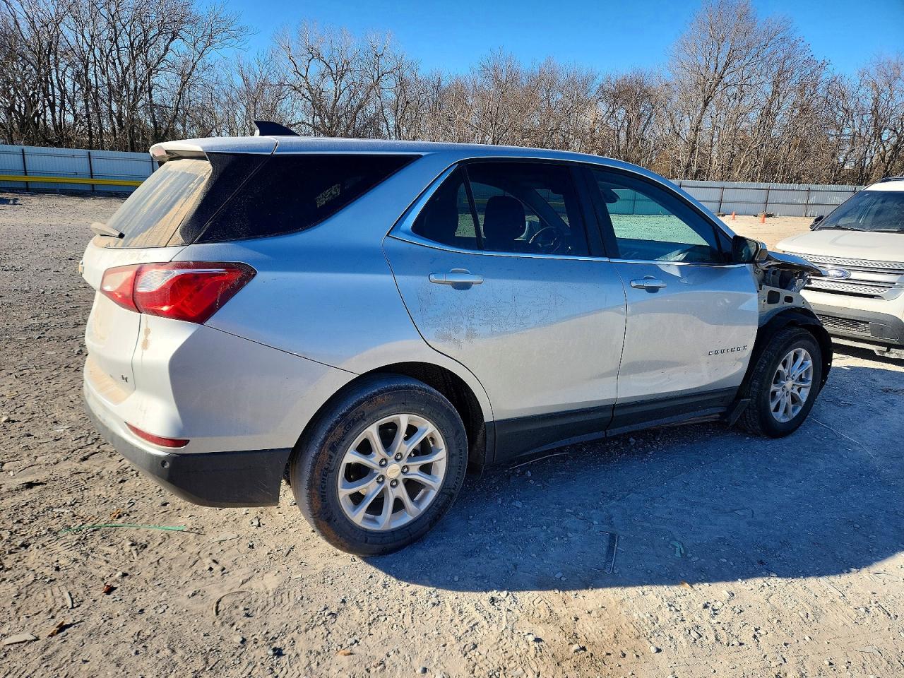 2021 CHEVROLET EQUINOX LT photo 3