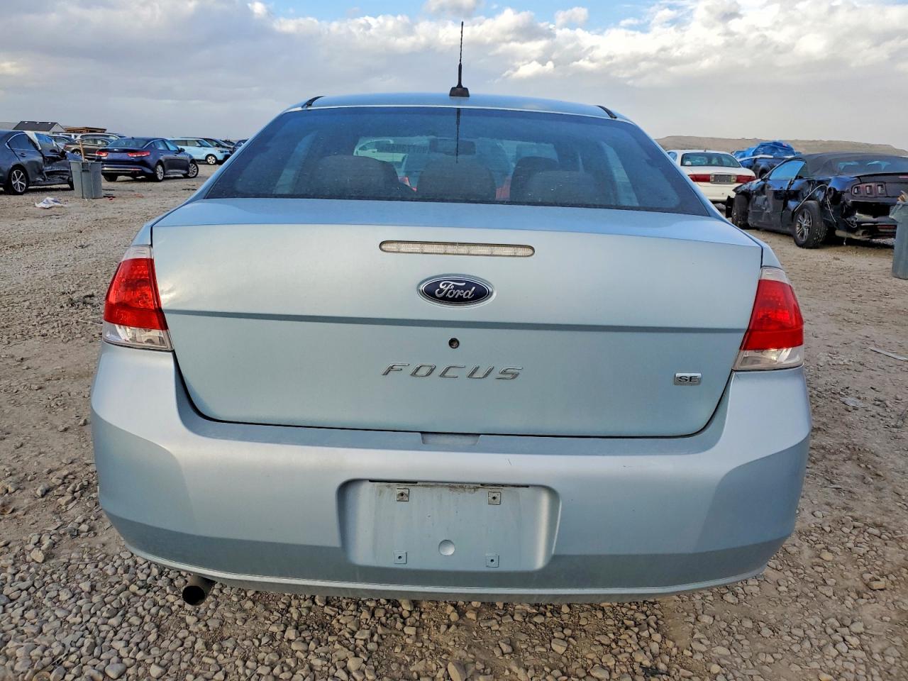 2009 FORD FOCUS SE photo 6