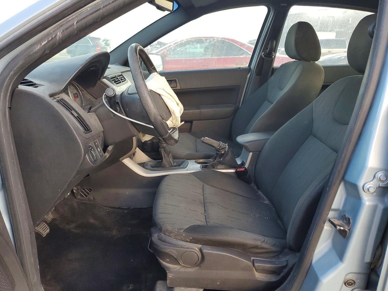 2009 FORD FOCUS SE photo 7