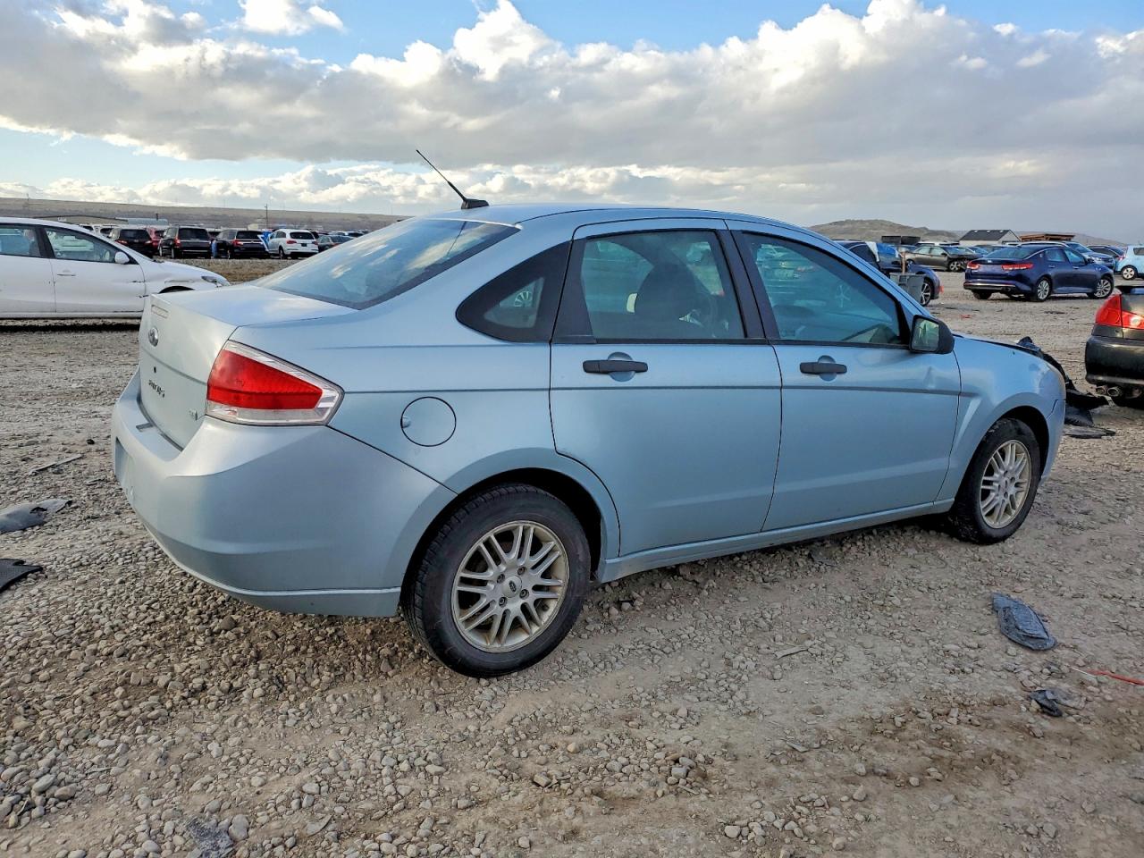 2009 FORD FOCUS SE photo 3