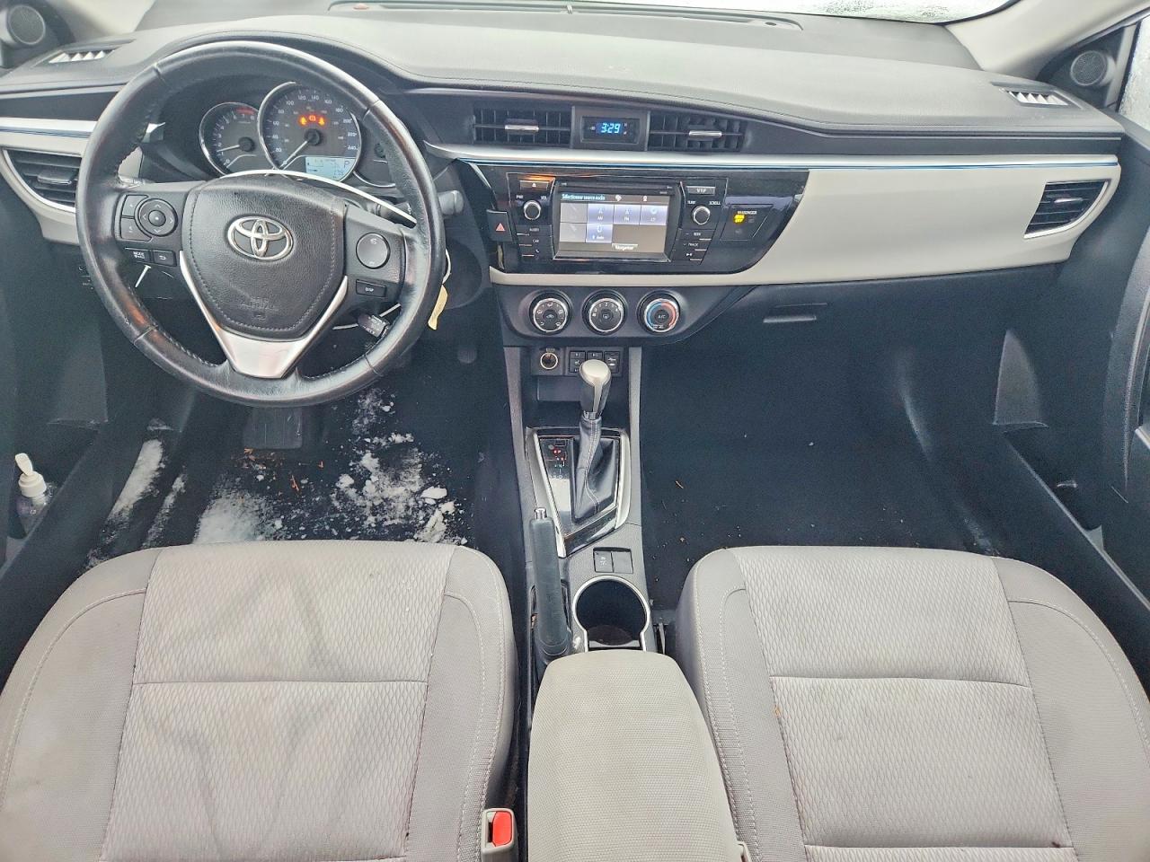 2014 TOYOTA COROLLA L photo 8
