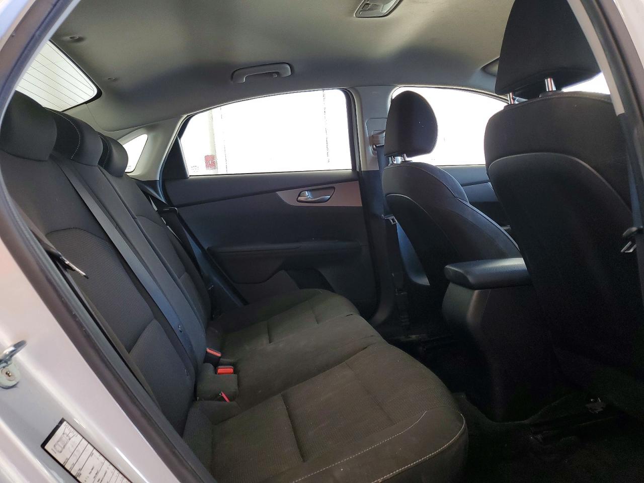 2021 KIA FORTE FE photo 10