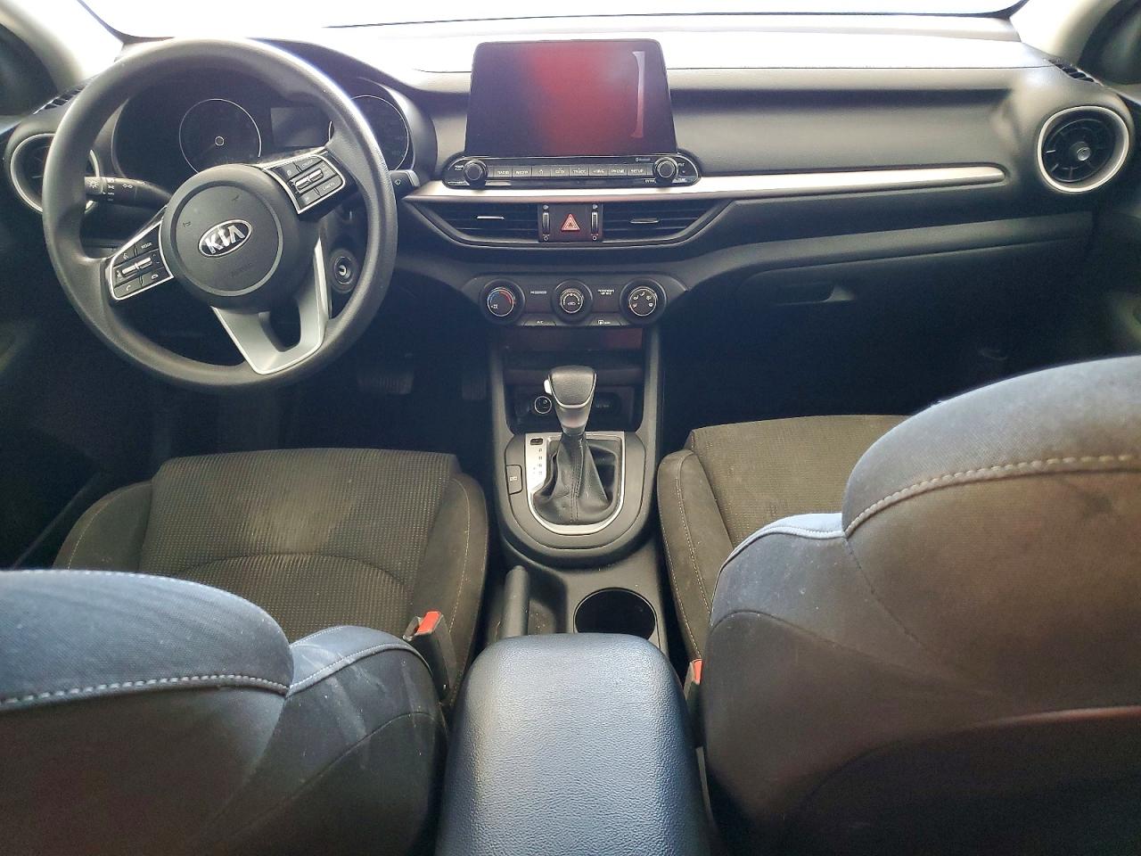 2021 KIA FORTE FE photo 8