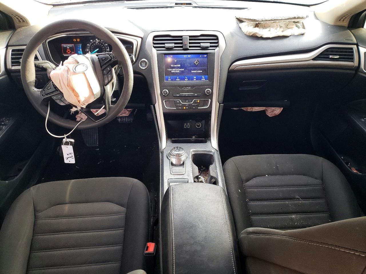 2020 FORD FUSION SE photo 8