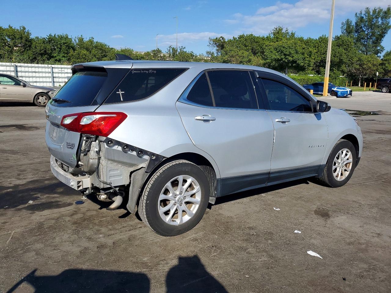 2019 CHEVROLET EQUINOX LT photo 3
