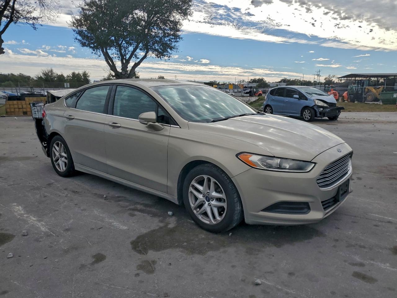 2016 FORD FUSION SE photo 4