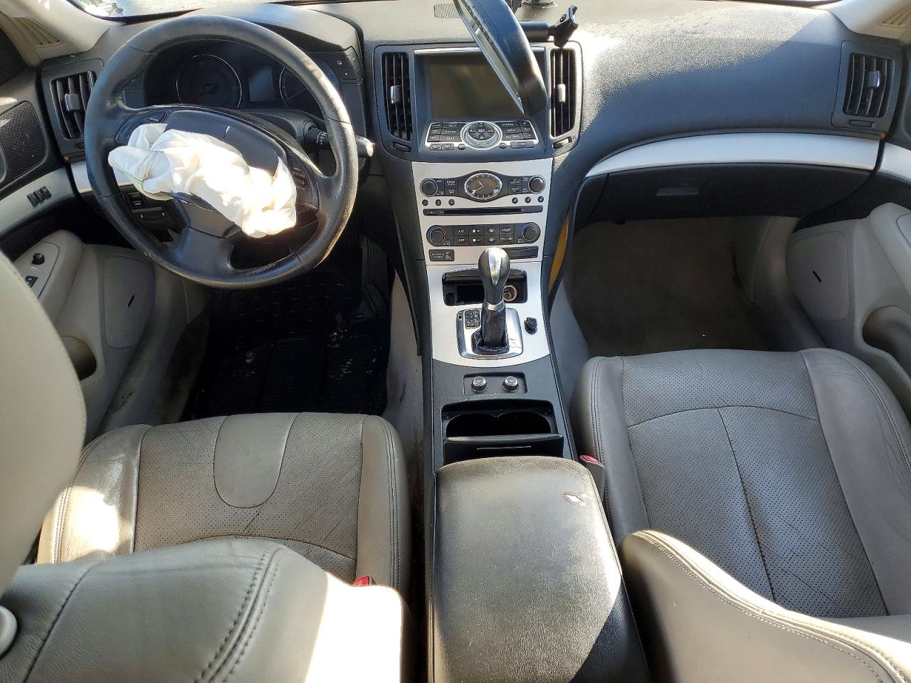 2009 INFINITI G37 BASE photo 8