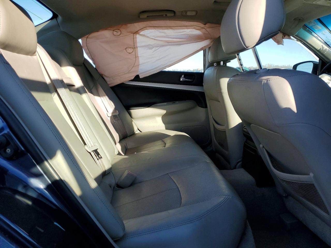 2009 INFINITI G37 BASE photo 10