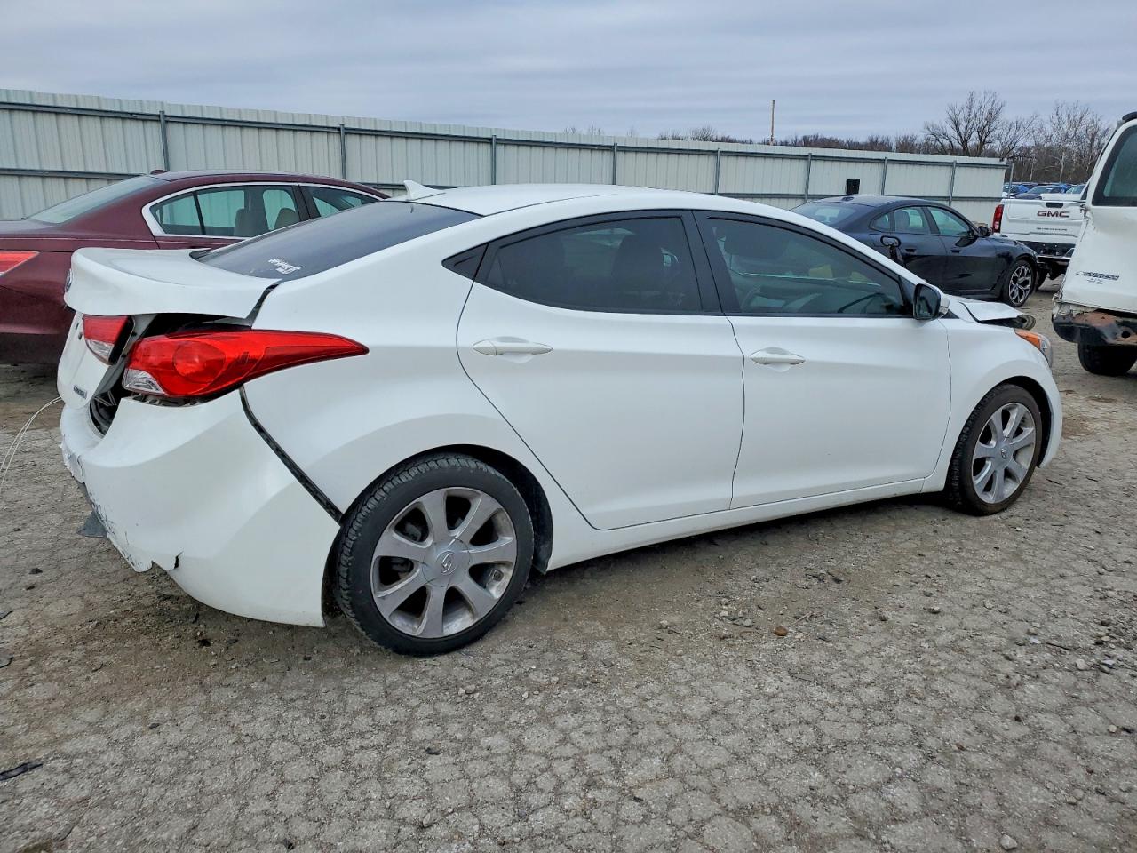 2013 HYUNDAI ELANTRA GLS photo 3