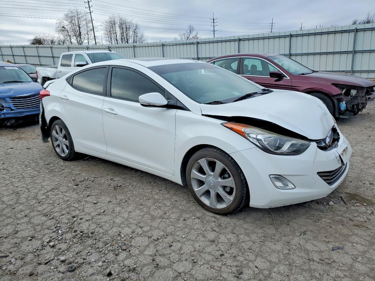 2013 HYUNDAI ELANTRA GLS photo 4