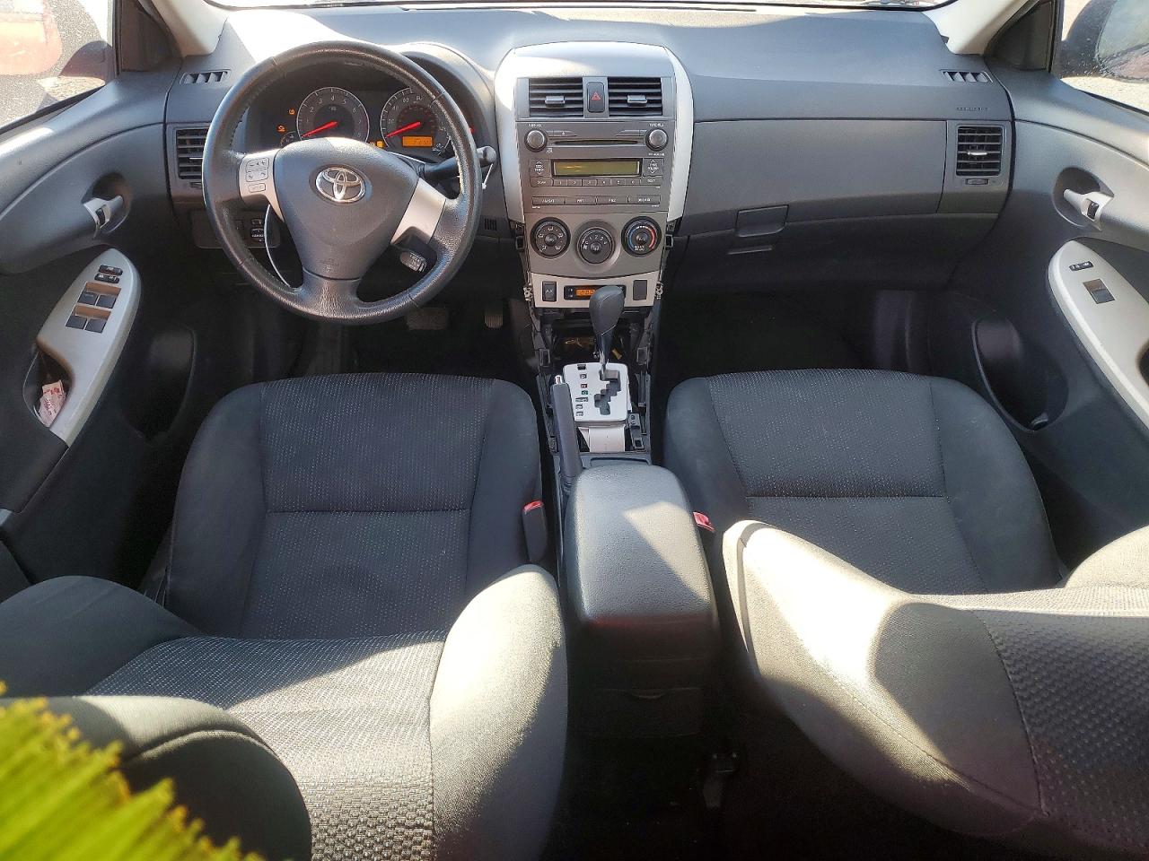 2010 TOYOTA COROLLA BASE photo 8