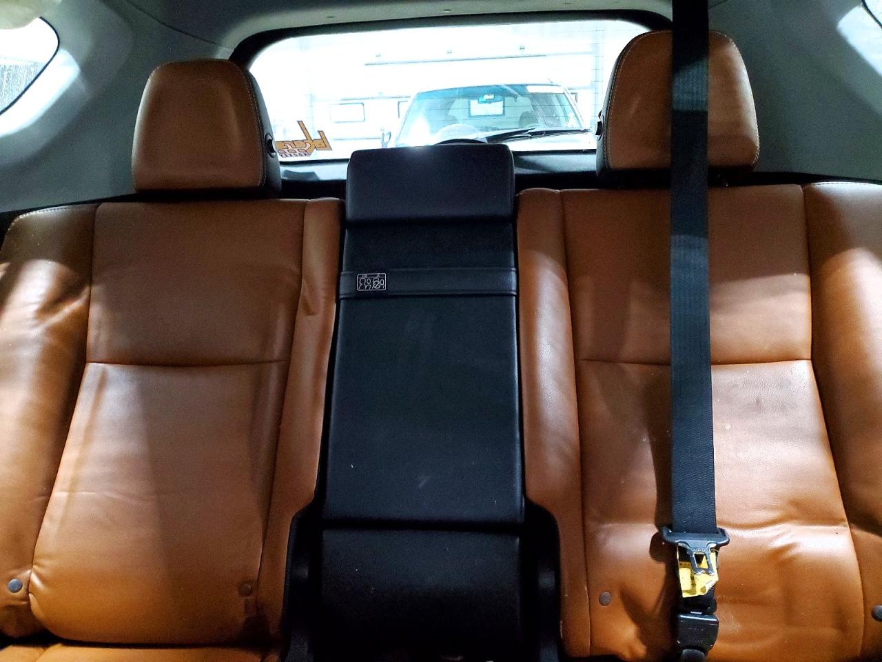 2016 TOYOTA RAV4 HV LIMITED photo 10