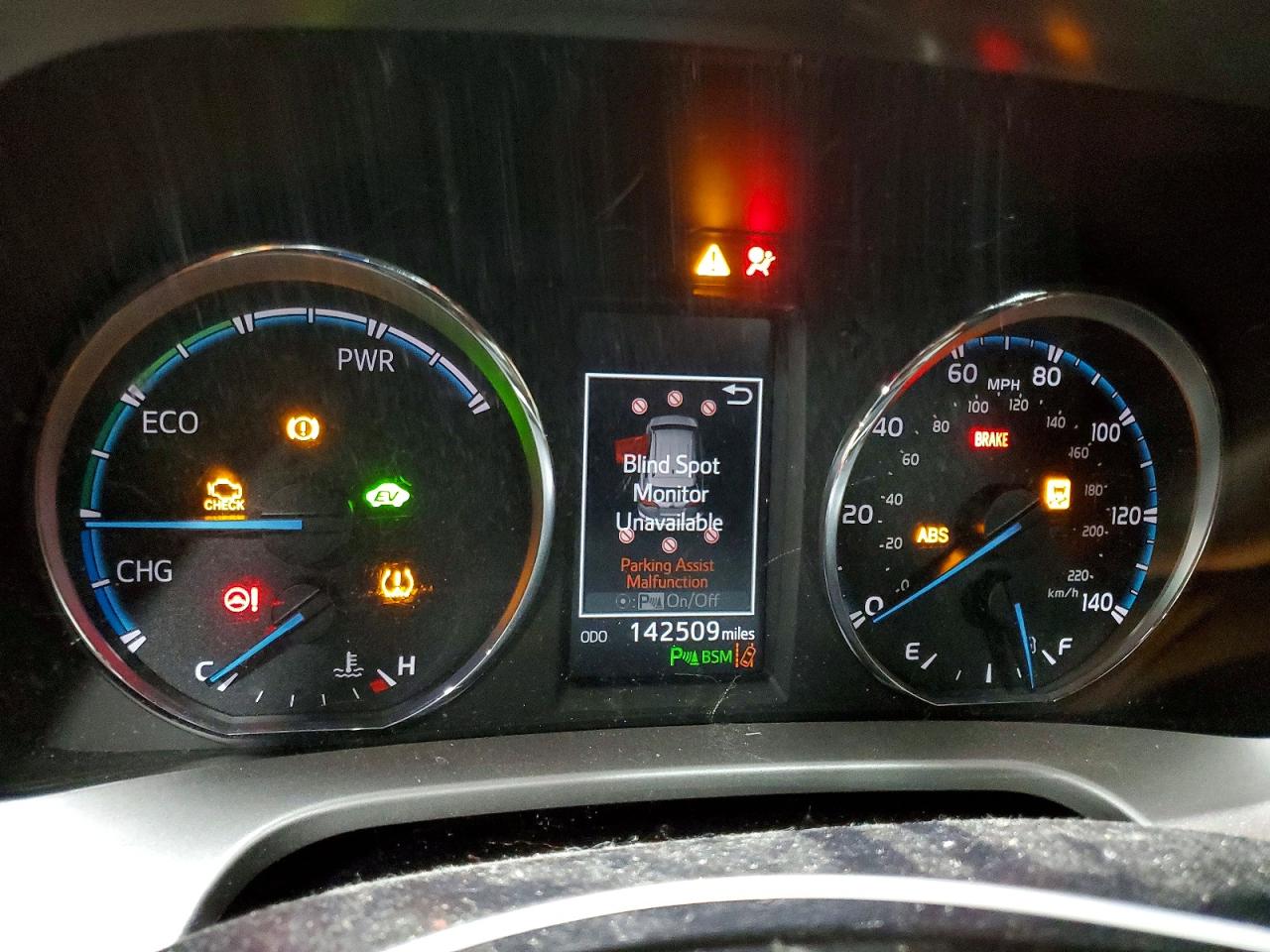 2016 TOYOTA RAV4 HV LIMITED photo 9