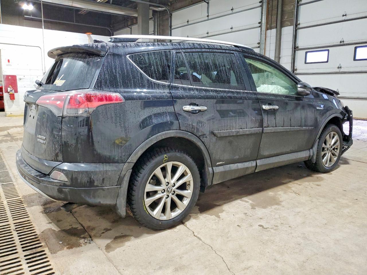 2016 TOYOTA RAV4 HV LIMITED photo 3