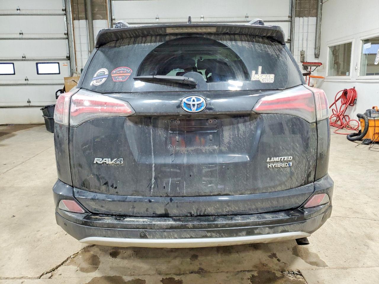 2016 TOYOTA RAV4 HV LIMITED photo 6