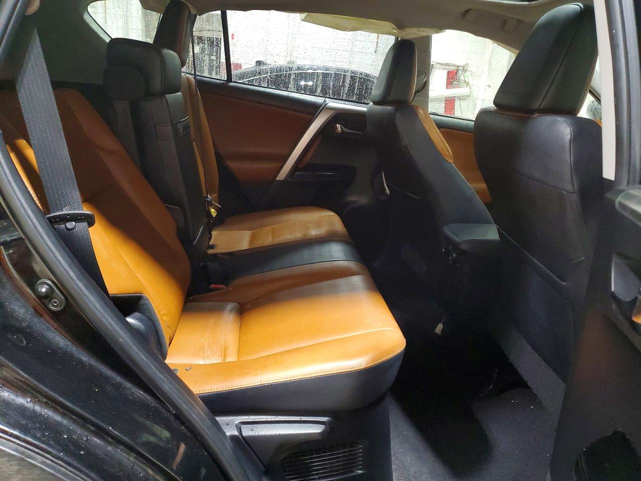2016 TOYOTA RAV4 HV LIMITED photo 11