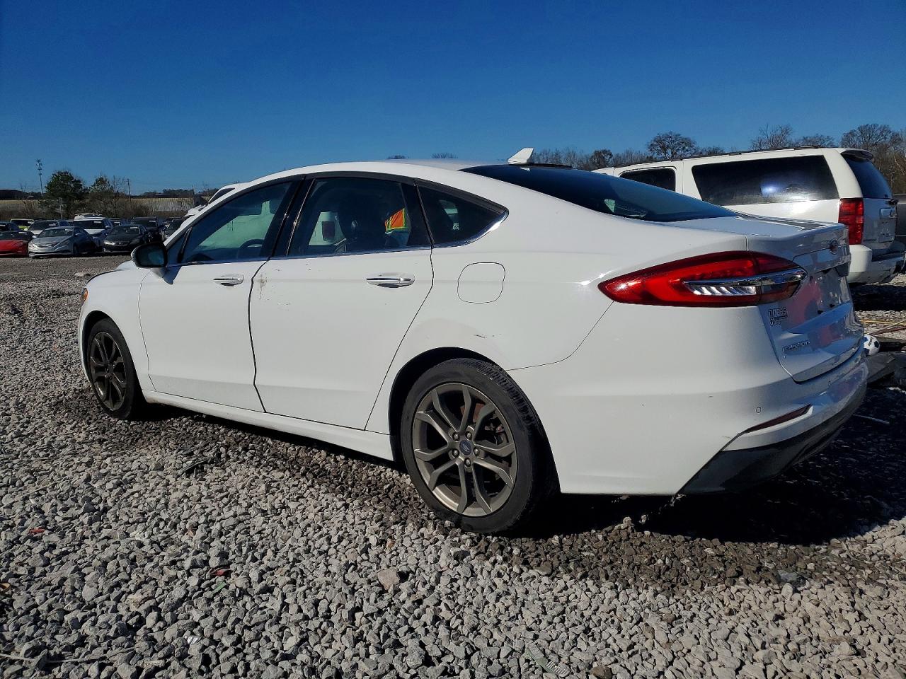 2020 FORD FUSION SEL photo 2