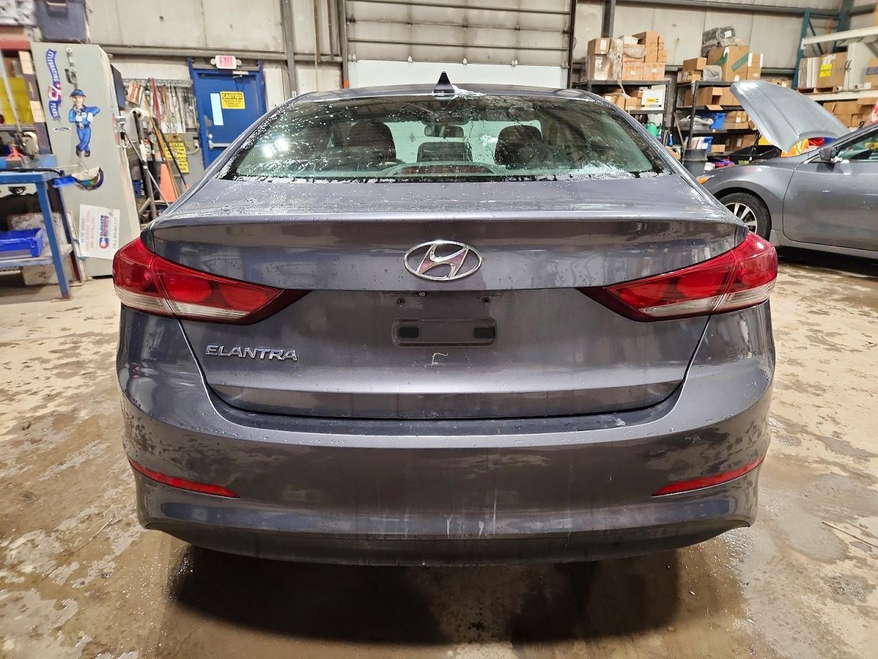 2017 HYUNDAI ELANTRA SE photo 6