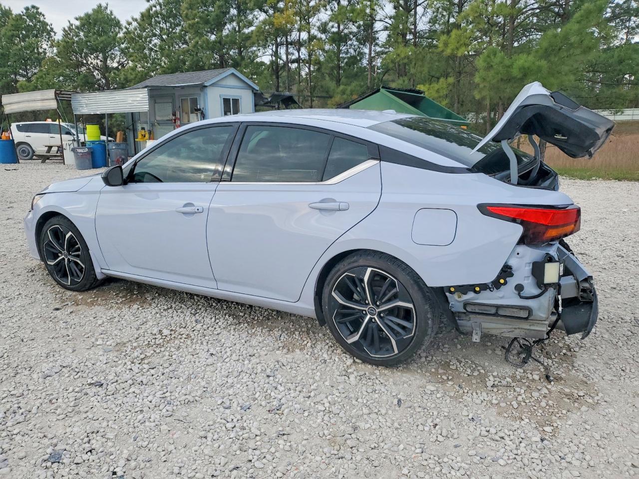 2024 NISSAN ALTIMA 2.5 SR photo 2