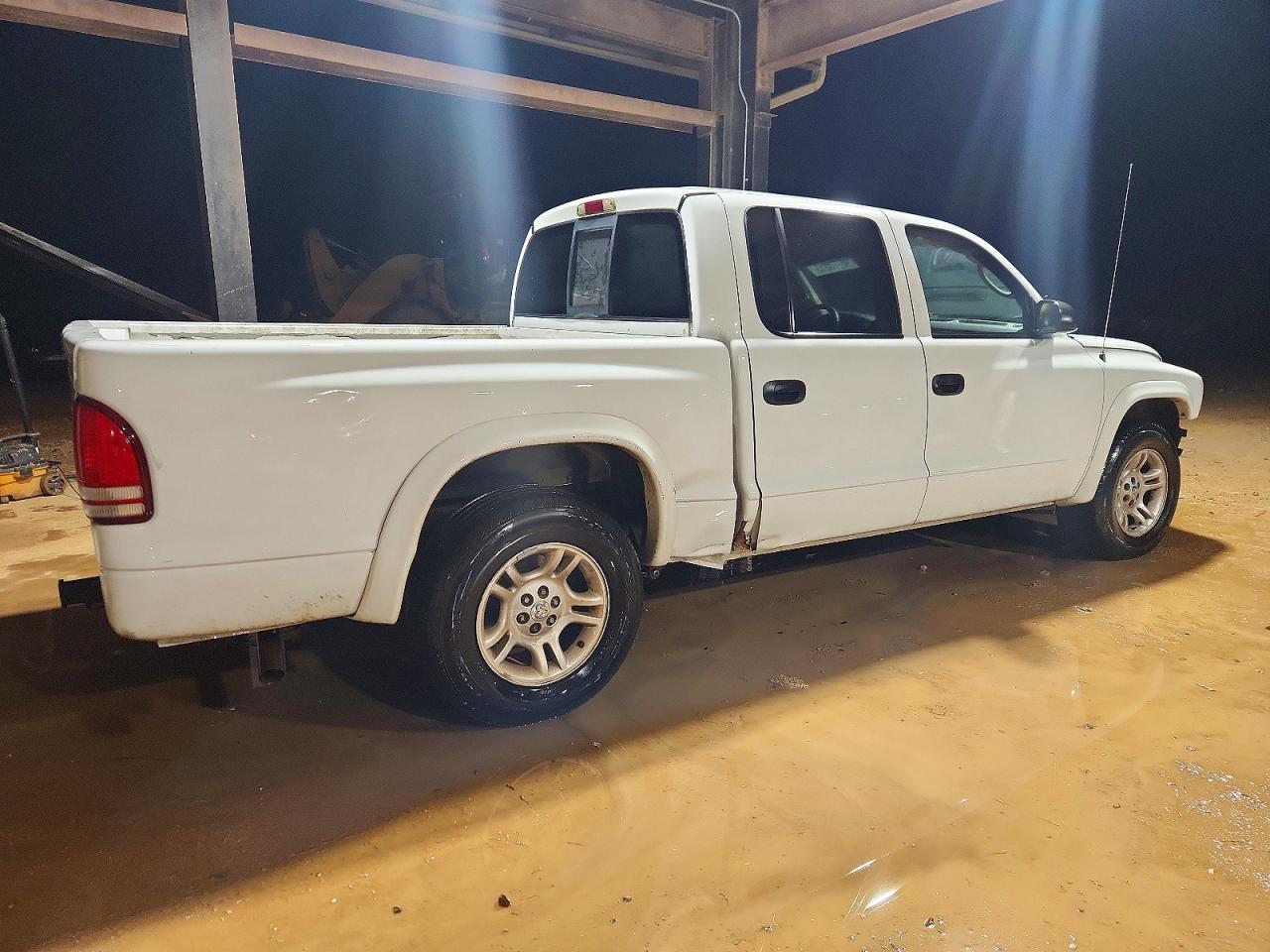 2003 DODGE DAKOTA QUAD SPORT photo 3