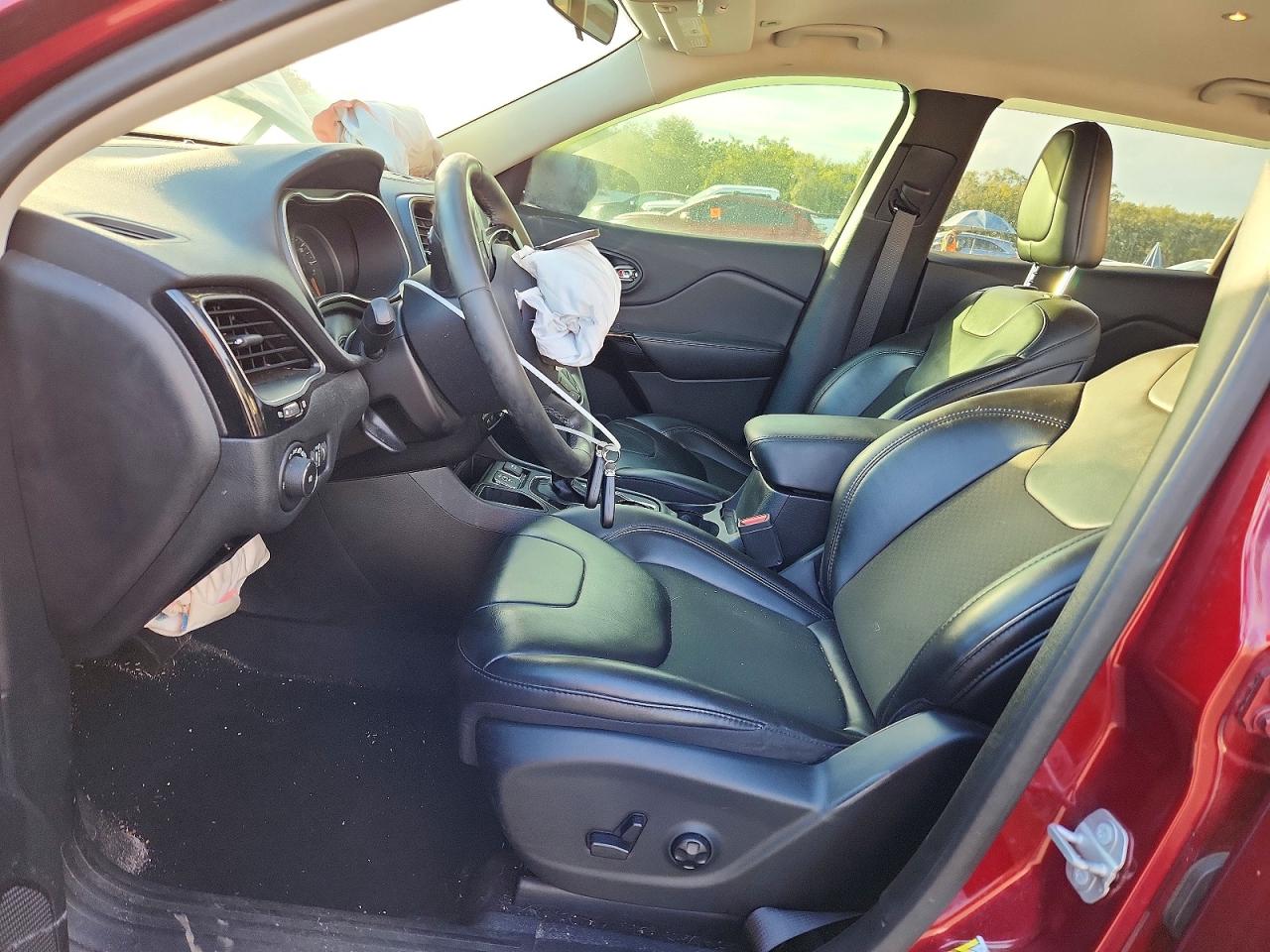 2019 JEEP CHEROKEE LATITUDE PLUS photo 13