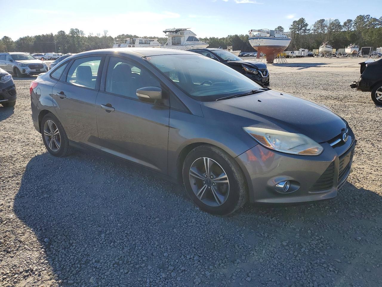 2014 FORD FOCUS SE photo 4