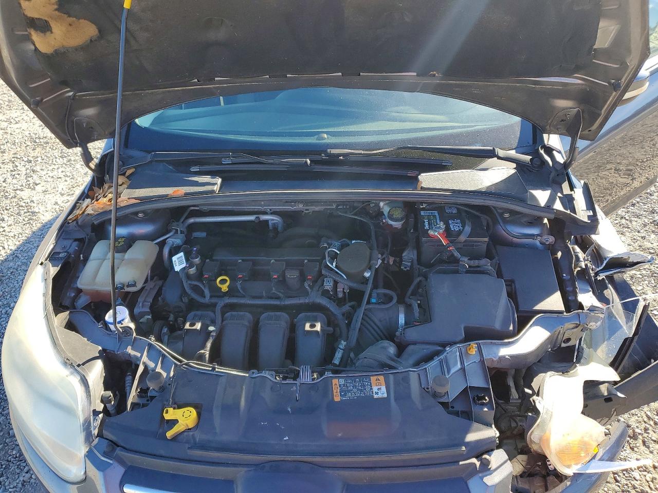 2014 FORD FOCUS SE photo 11