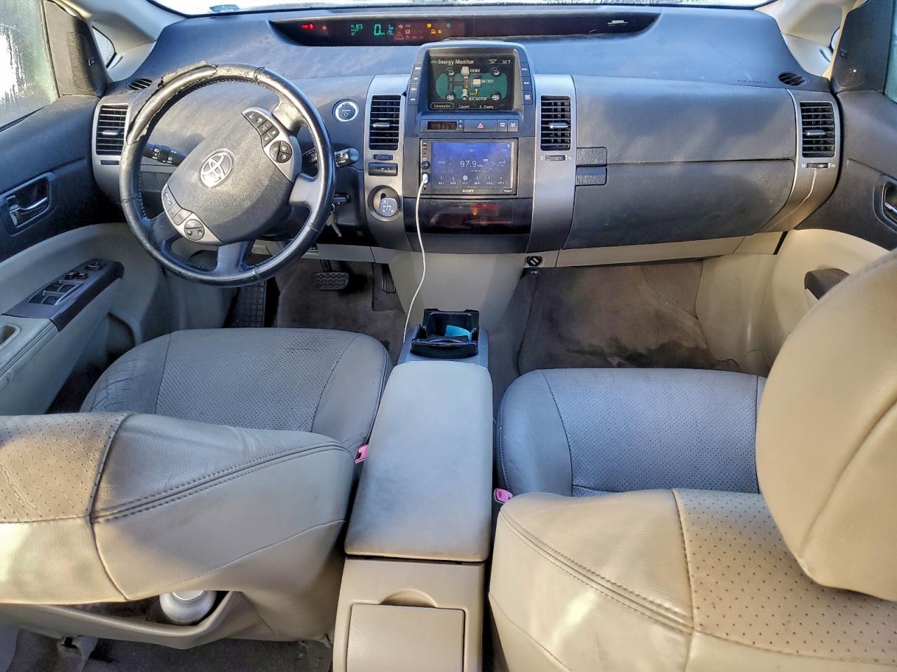 2007 TOYOTA PRIUS photo 8